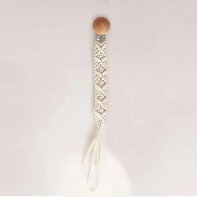 attache tetine filoufix ingenieux