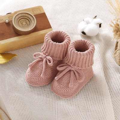 chaussure bebe en crochet rose